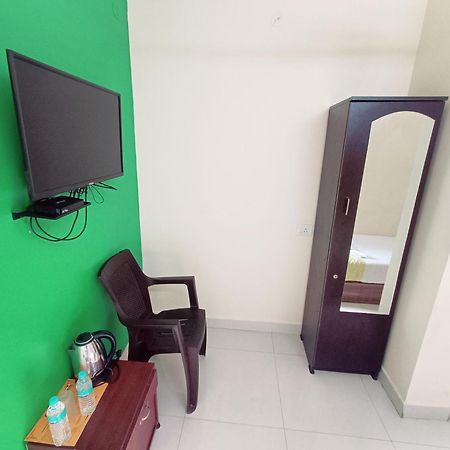 Green Tree Hotel-Near Vfs Global And Ramee Mall Chennai Esterno foto