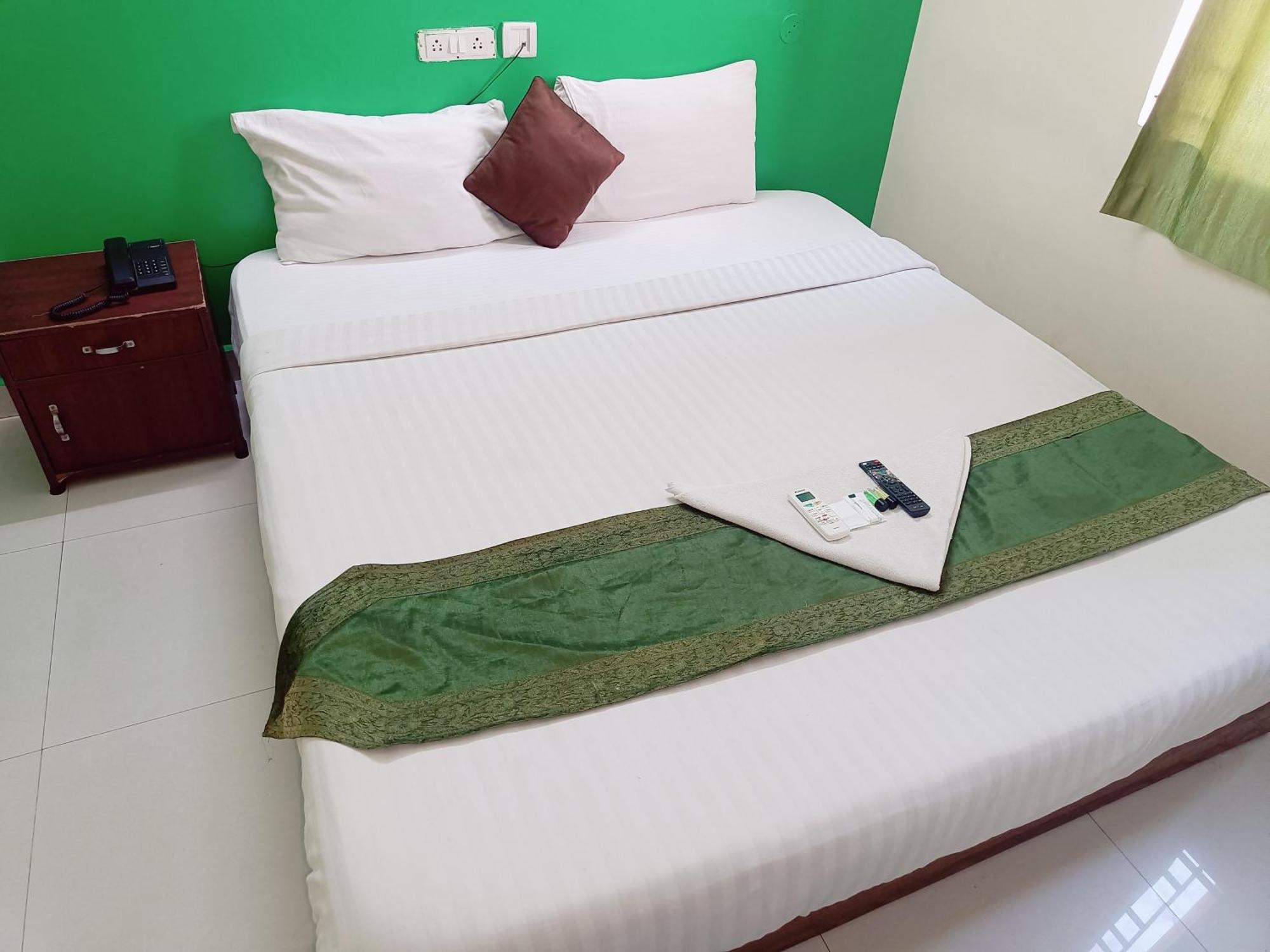 Green Tree Hotel-Near Vfs Global And Ramee Mall Chennai Esterno foto